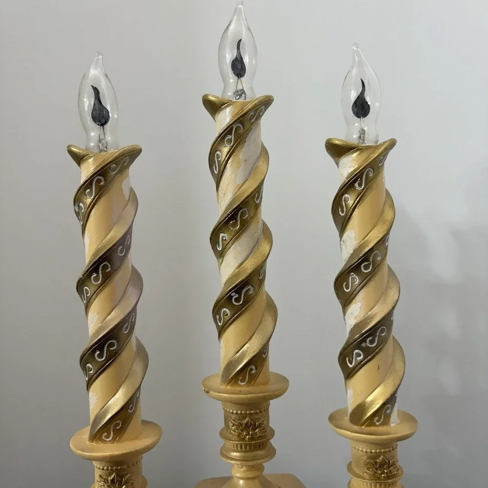 Trendmasters Animated Christmas Candelabra 3 Candle Lights Santa Peace On Earth